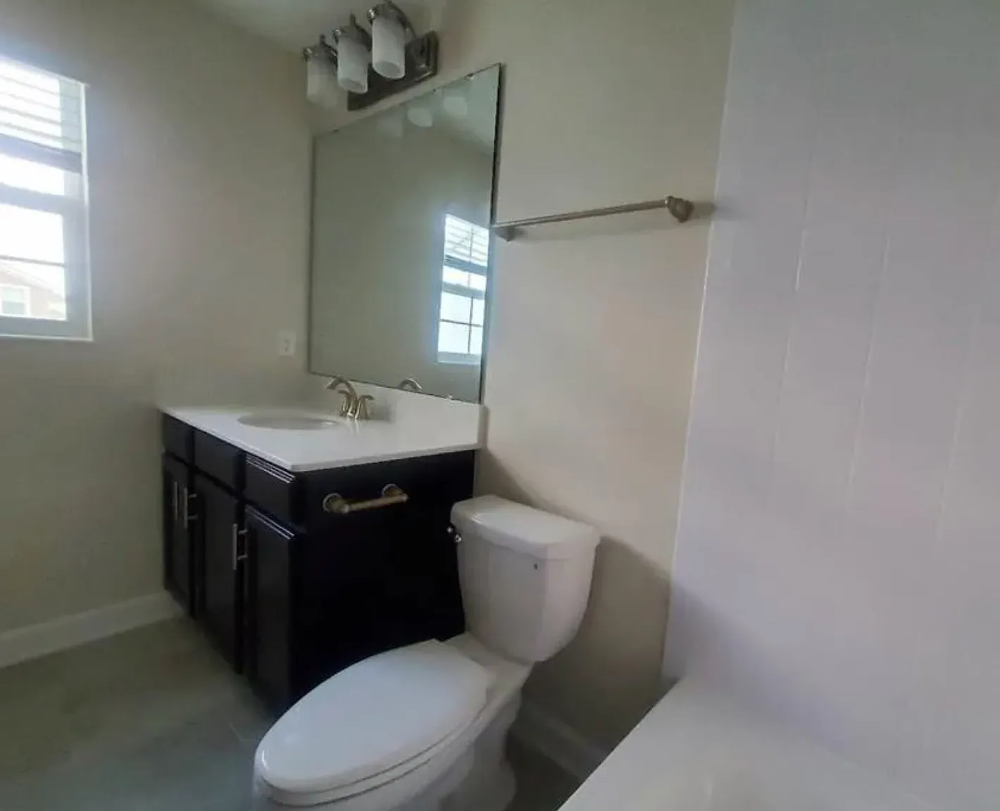 12140 Sonnet Ave — Photo 3