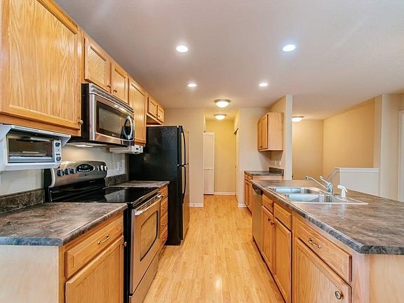 4th image of 4106 Brickman Ave