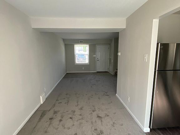 3rd image of 104 Sherring Ct #104