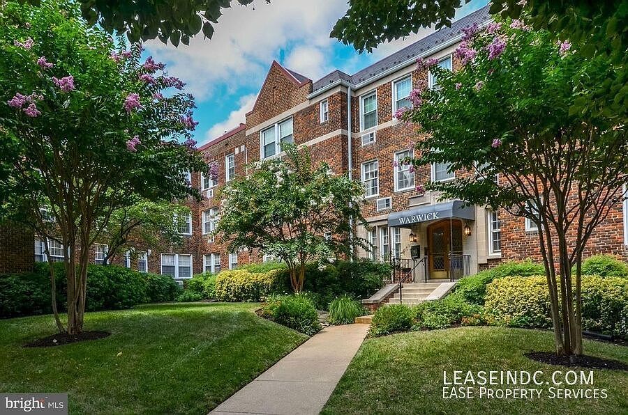 1st image of 3051 Idaho Ave NW APT 325