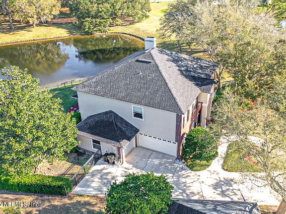 2nd image of 3720 CARDINAL OAKS Circle