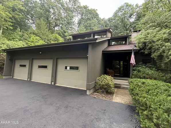 128 Stonehedge Rd, Hollidaysburg, PA 16648