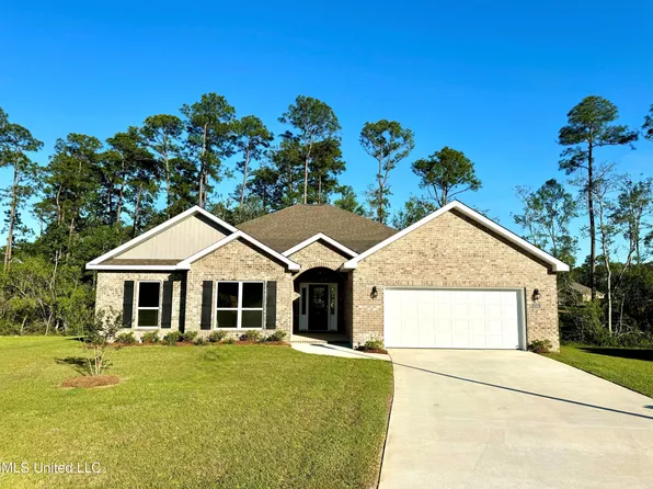 6300 Stella Cv, Ocean Springs, MS 39564