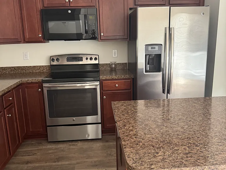 81 Private Ct — Photo 11