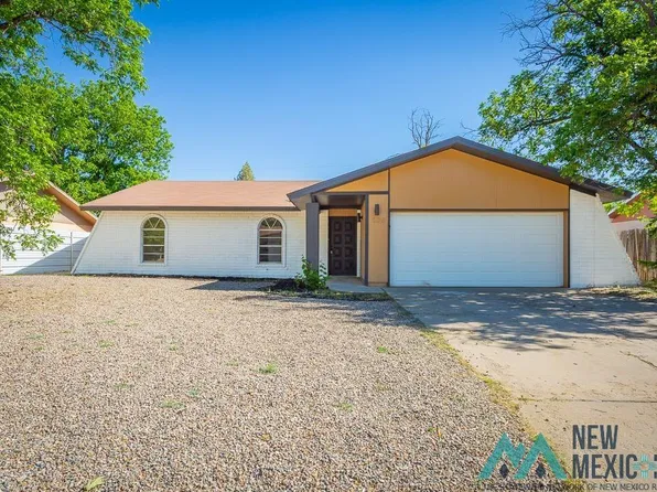 608 Twin Diamond Rd, Roswell, NM 88201