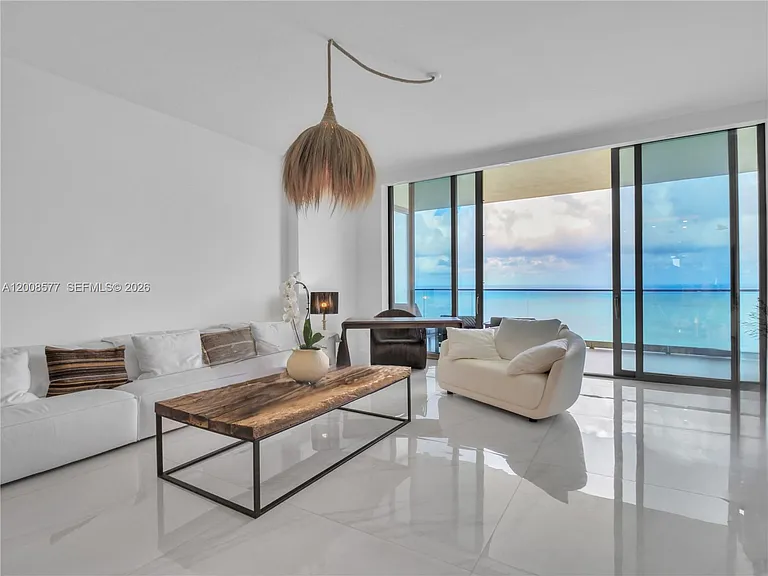18975 Collins Ave #4303 — Photo 2