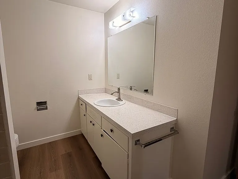 2610 Elinor St — Photo 27