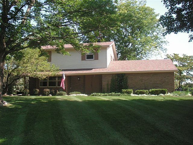 3814 Glengarry Front View