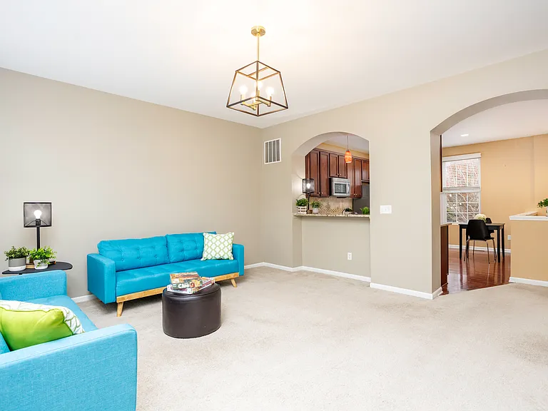 27844 Hopkins Dr — Photo 12
