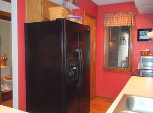 1612 Six Point Ct, Worthington, OH 43085