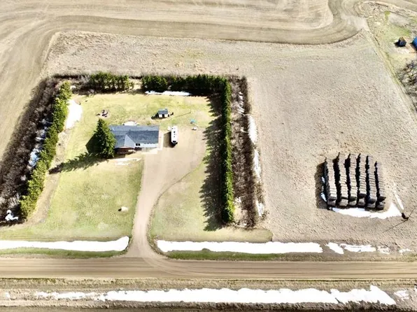 1433 N Township Road 274 #3, Special Area No. 3, AB T0J 3E0