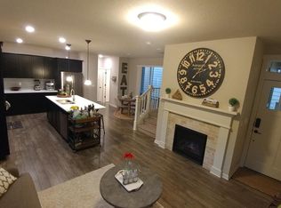 9465 SW Chopin Ln, Portland, OR 97225