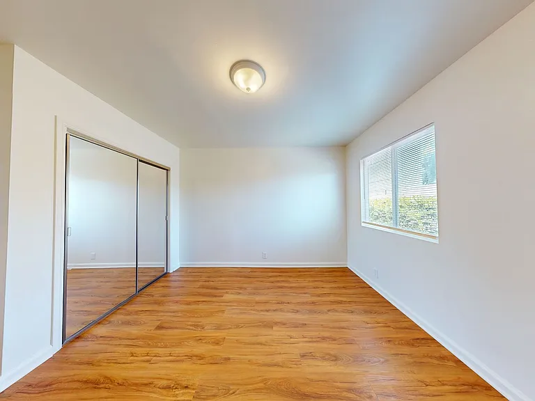 2037 Sinaloa Ave — Photo 12