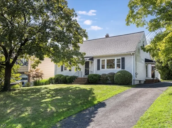 12 Clark St, Summit City, NJ 07901