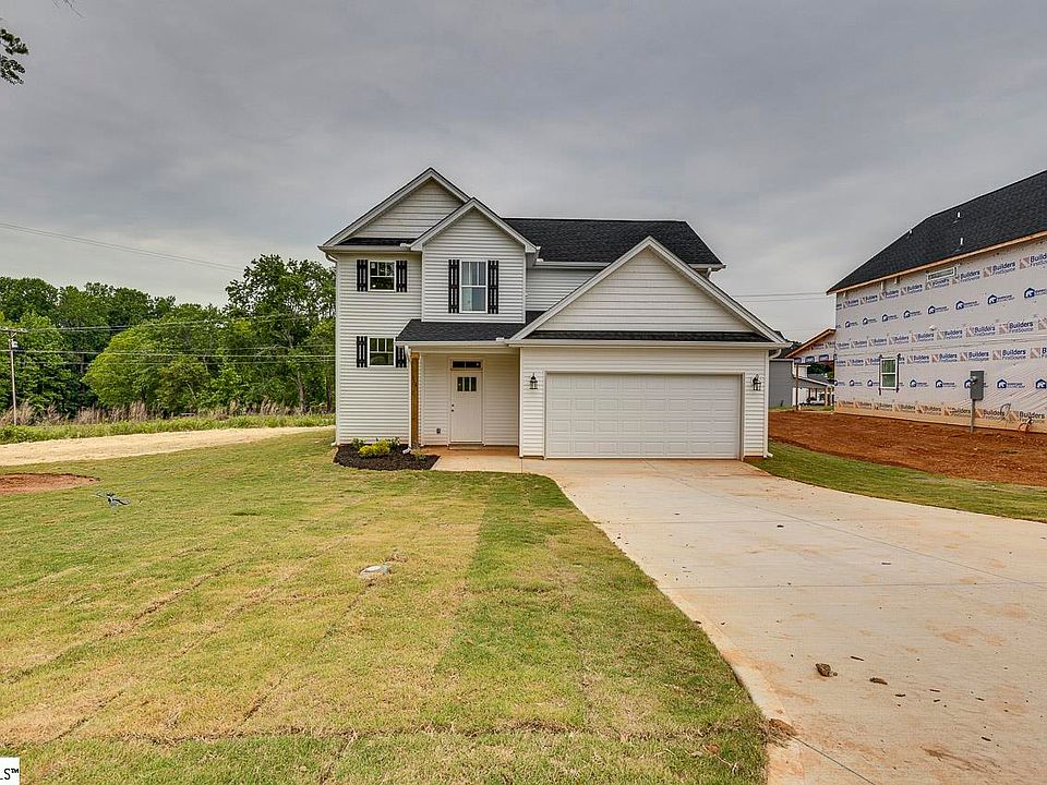 1st image of 114 Woodbury Dr
