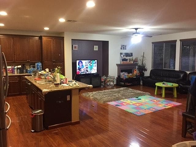 Living room/Kitchen