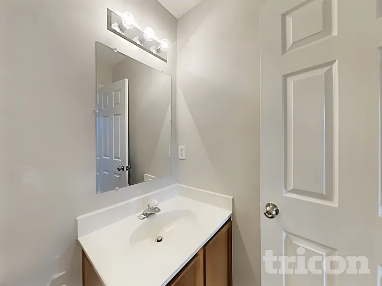 2008 Sunset Village Dr — Photo 8