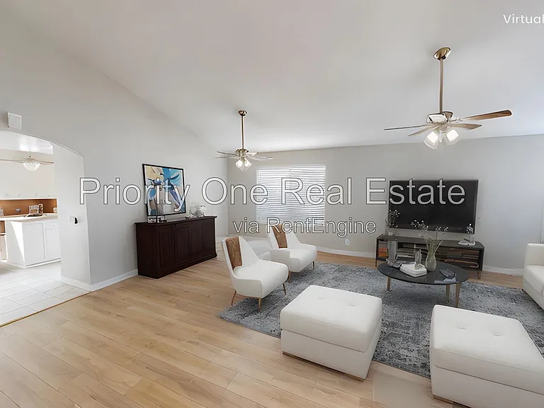 12441 Kestrel St — Photo 2