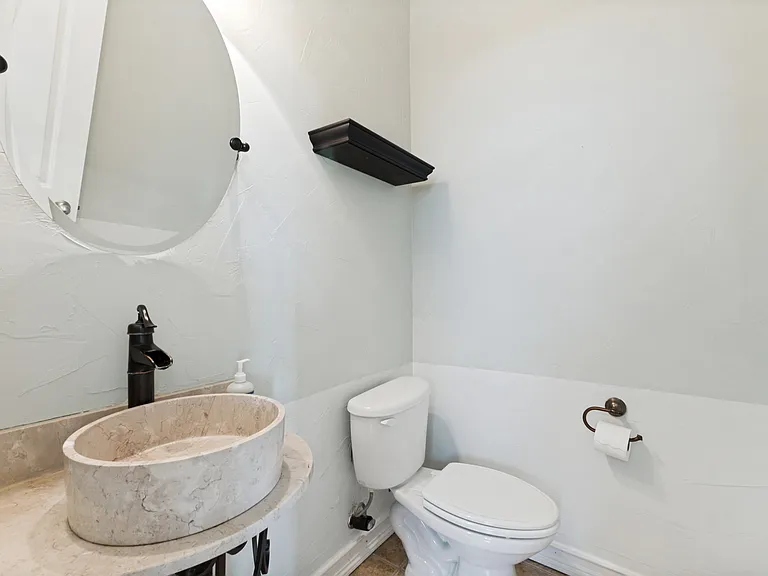 4002 Brownstone Ct — Photo 3