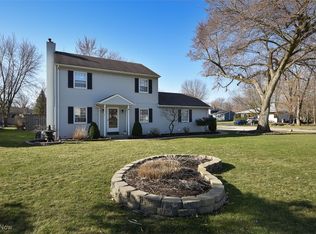 4016 Canterbury Dr, Brunswick, OH 44212