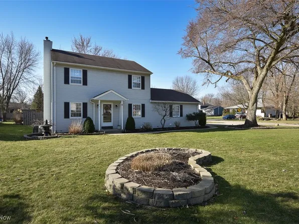 4016 Canterbury Dr, Brunswick, OH 44212