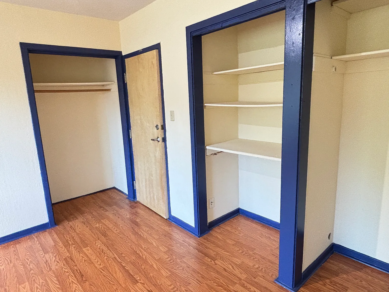 12 bed, $1,250 — Photo 3