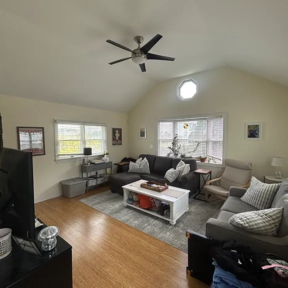 9 Atlantic Ave — Photo 2