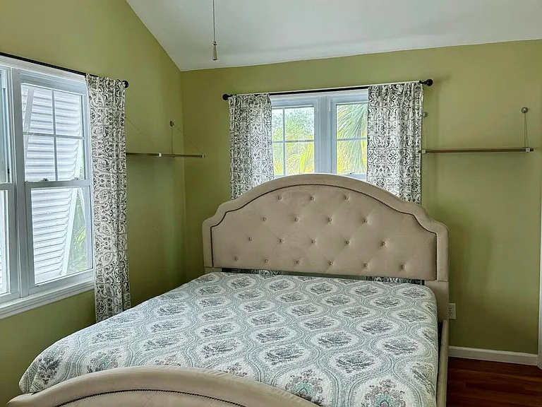 12 Kingfisher Ln — Photo 9
