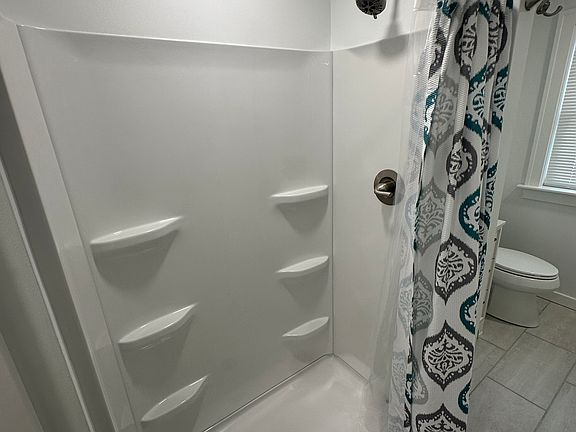 3rd image of 120 W Stevenson St #8