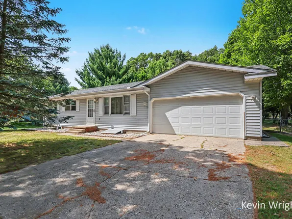 2450 Benston Rd, Whitehall, MI 49461