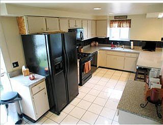 5th image of 485 Lois Dr