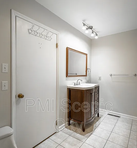1602 Rustic Homes Ln — Photo 19