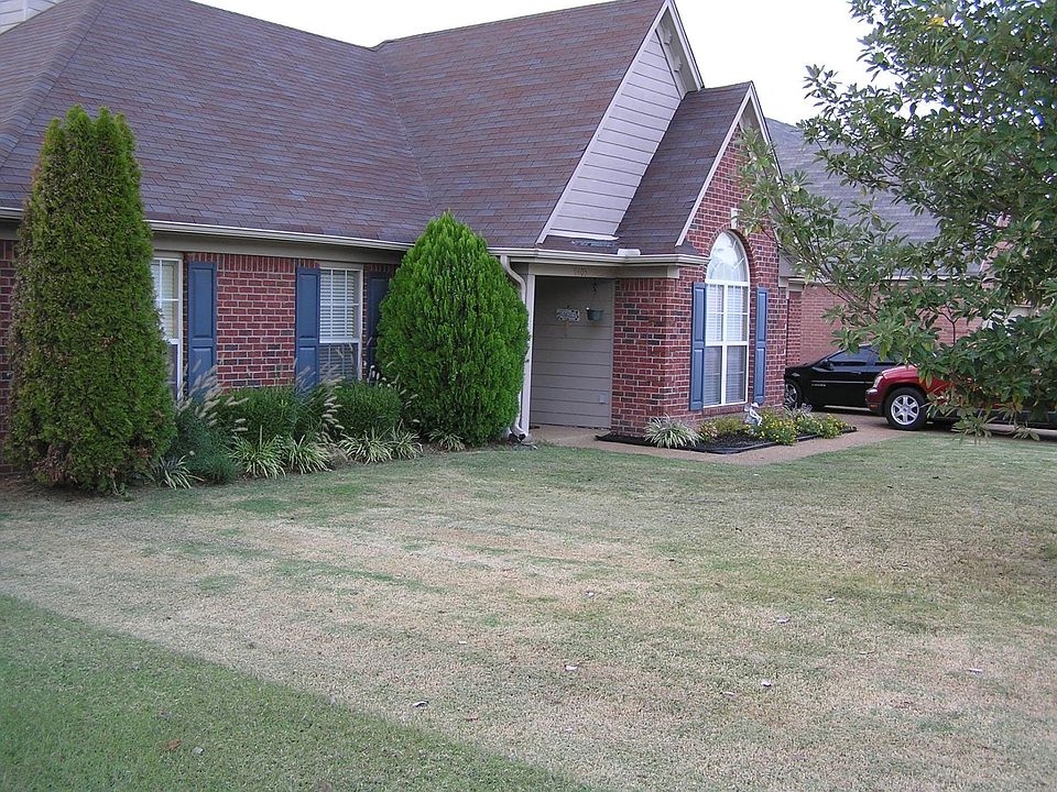 2nd image of 9405 Hickory Dr