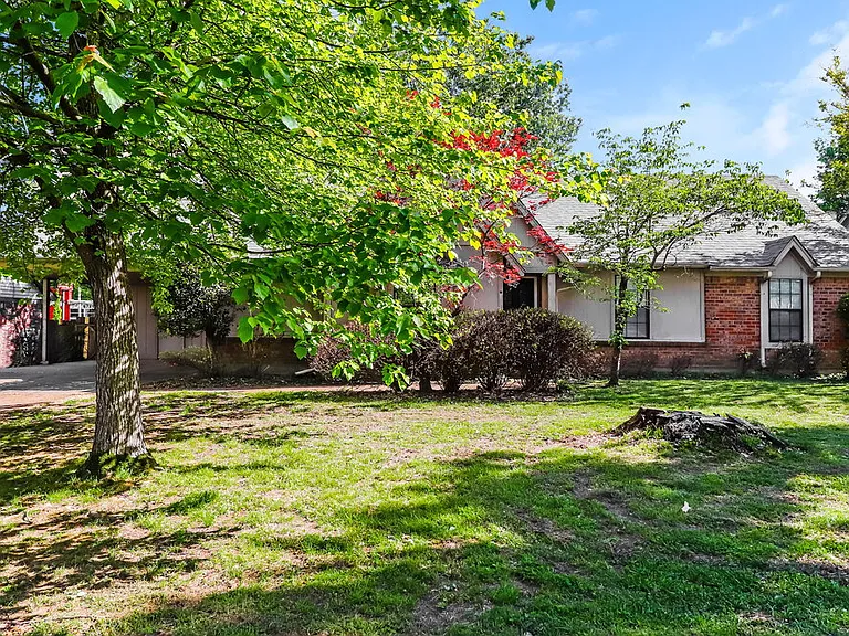 6779 Cleary Dr — Photo 3