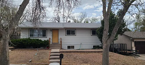 417 Maplewood Dr Photo 1