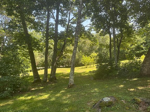 4th image of 2866 Belfast Road