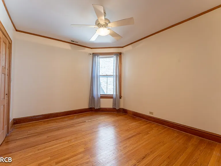 5325 W Montrose Ave #2 — Photo 10