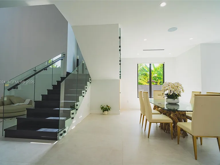 9330 SW 34th St — Photo 31