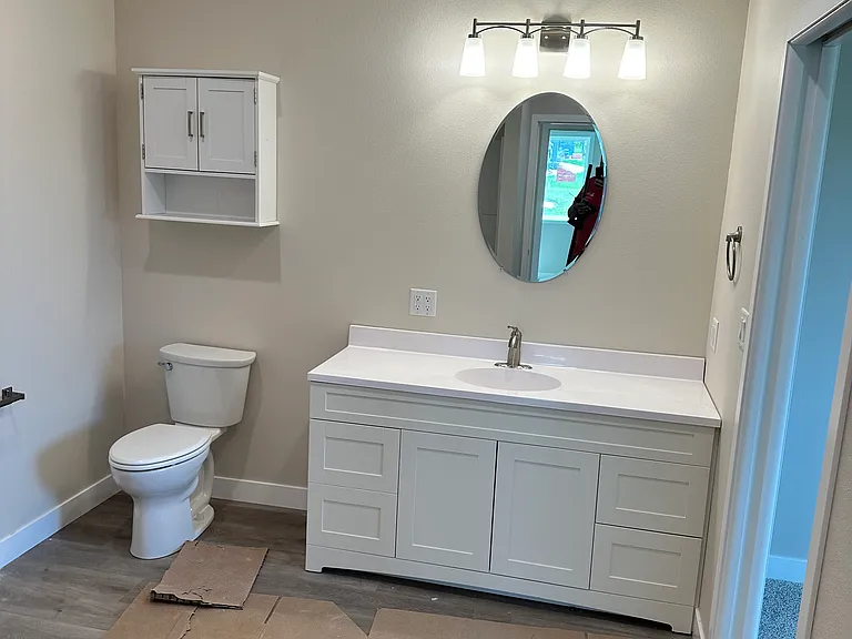 2018 Maple St — Photo 3