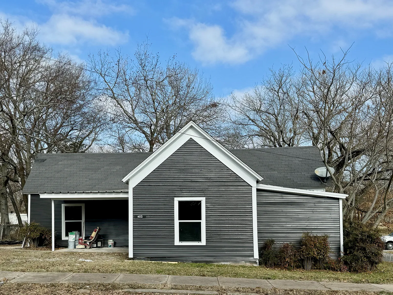3 Bed, 2 Bath Bonham Home $1,550/mo Available Oct. 1 — Photo 1