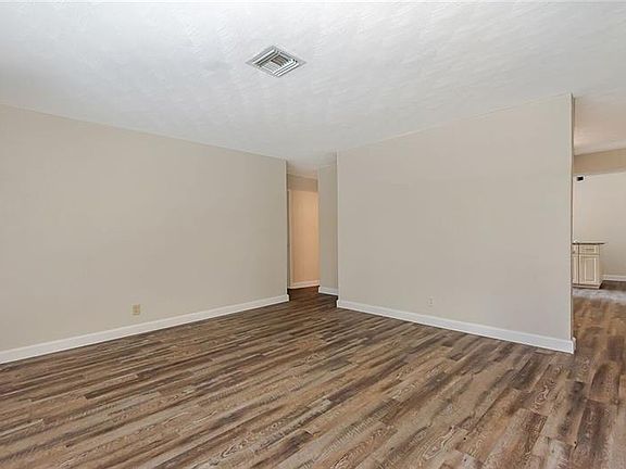 2nd image of 1130 NE 24th St