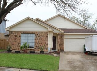 701 Prairie Ln, Angleton, TX 77515