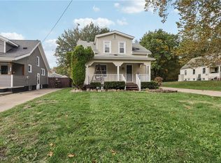 1674 Betz Dr, Akron, OH 44306