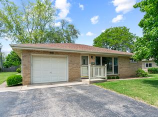 419 Brown St, Wauconda, IL 60084