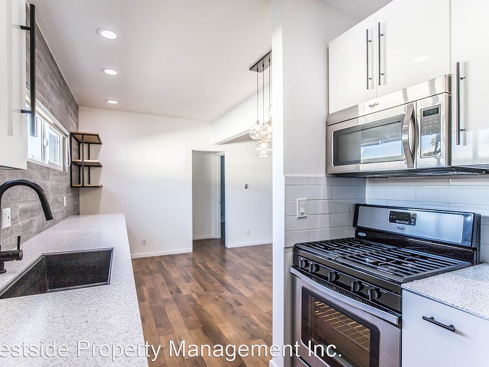 1st image of 2621 Centinela Ave APT 4