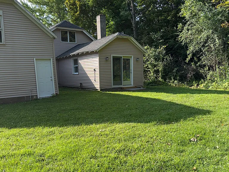 1076 New Loudon Rd — Photo 21