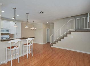 146 Maegan Pl APT 8, Thousand Oaks, CA 91362