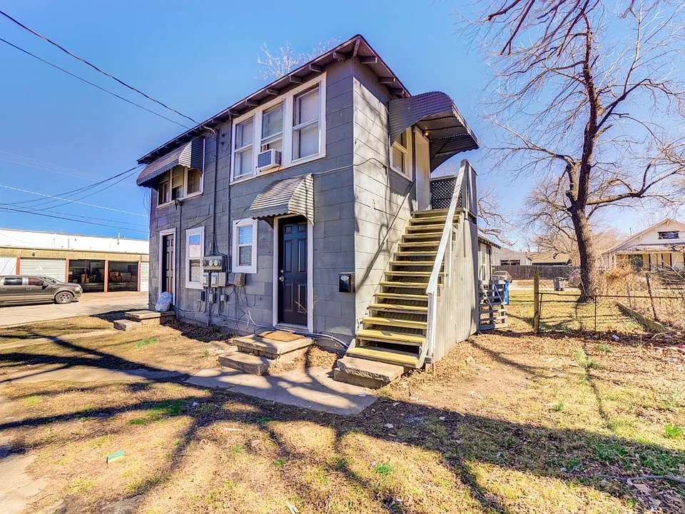 S Trenton Ave Triplex