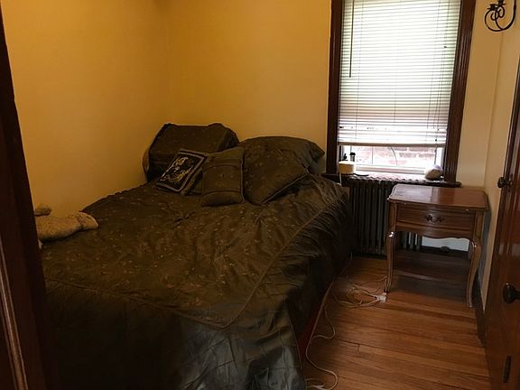 3rd image of 2150 W Shakespeare Ave APT 3C
