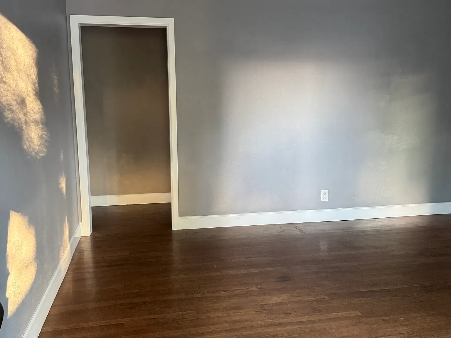 3 bed, 1200 sqft, $4,000 — Photo 3